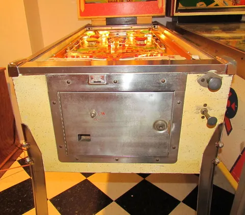 Cabinet - Front
