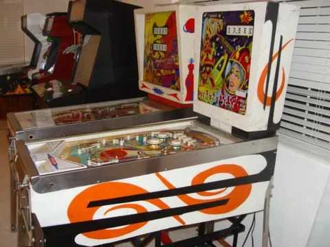 Cabinet - Right